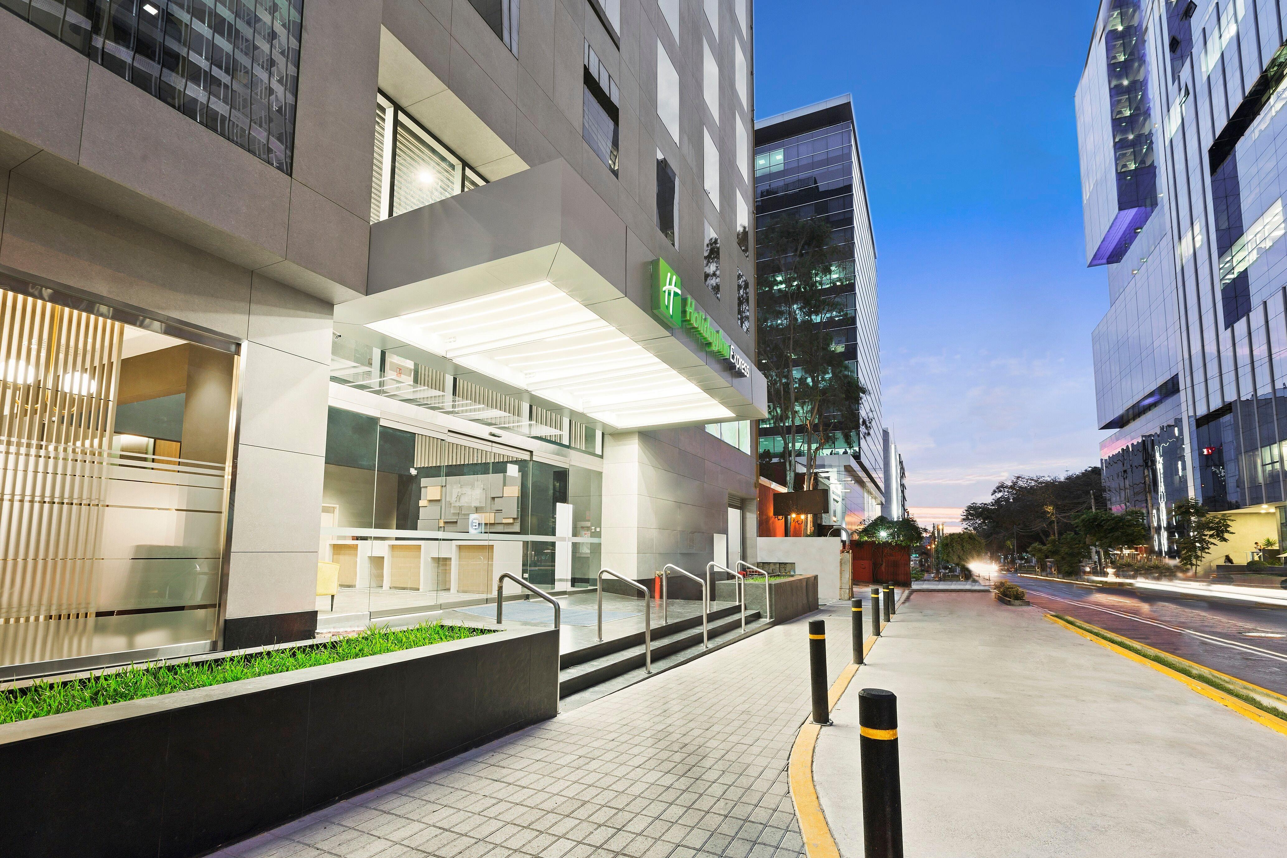 Holiday Inn Express - Lima San Isidro By Ihg Exterior photo